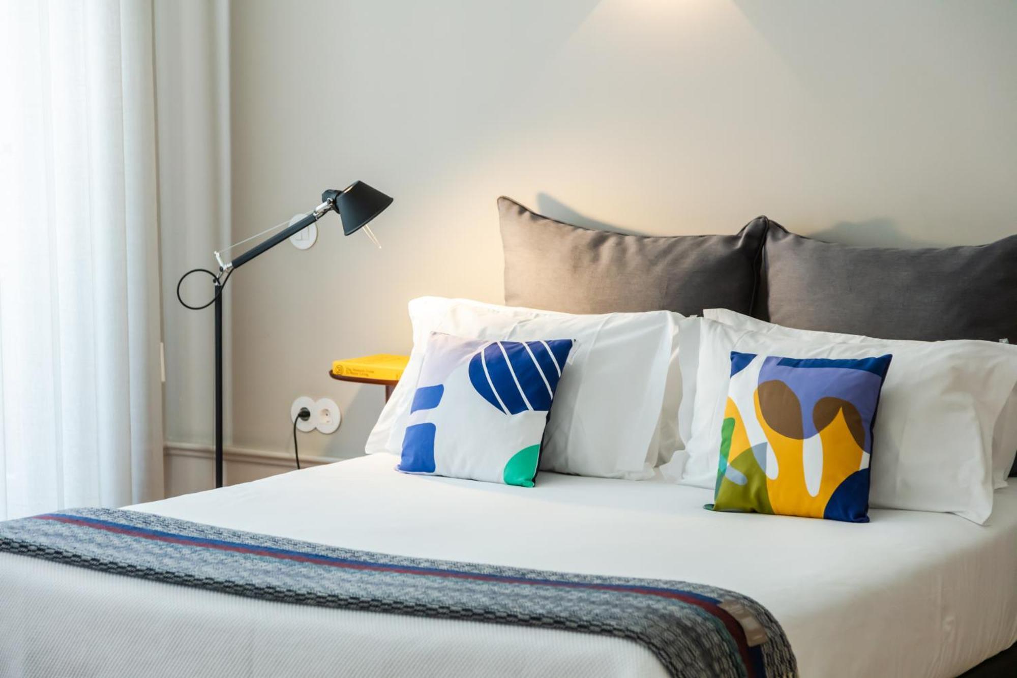 Baumhaus Serviced Living - Art & Design Apartments Porto Pokoj fotografie