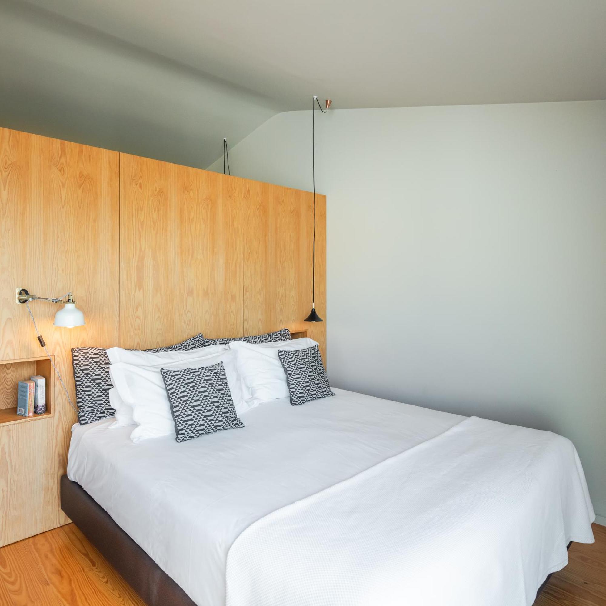 Baumhaus Serviced Living - Art & Design Apartments Porto Pokoj fotografie